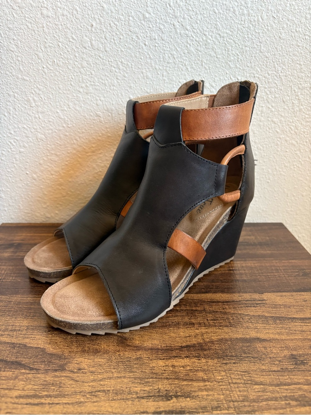 Diba True Night Out Leather Wedge Sandals